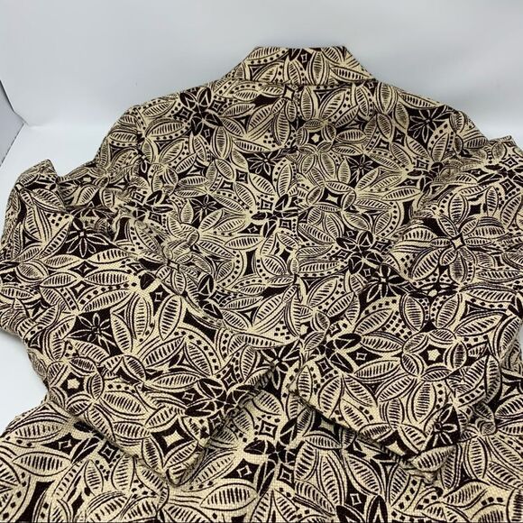 Women's Patterned Coat - Picture 8 of 13